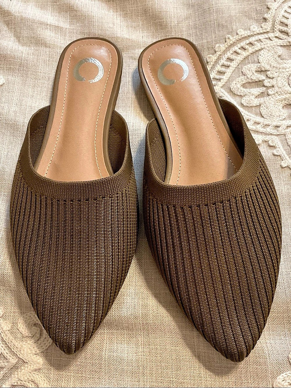 Journee Aniee knit Brown Pointed-Toe Mules US 9